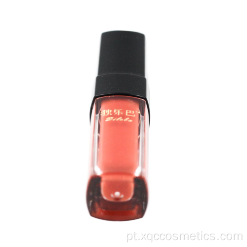 Beleza labial com esmalte líquido para lábios